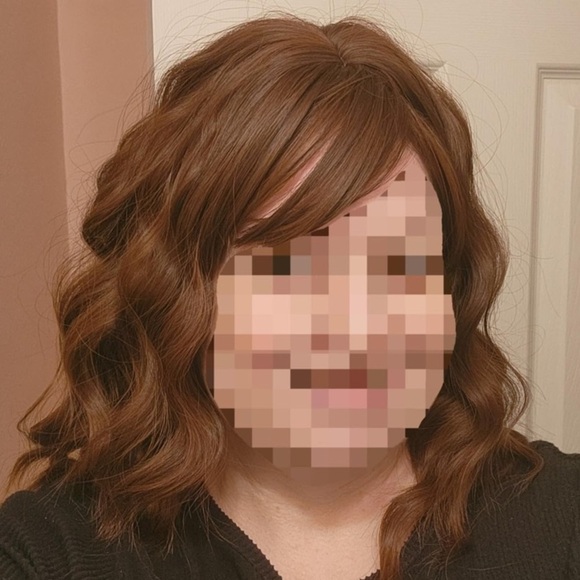 Other - Auburn short wavy wig with bangs 14 inch